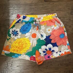 Boutique Brand Floral Women's Shorts Size M NWOT